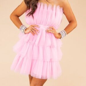 In The City Dress- NWT! Perfect for Megan Moroney Cloud 9 Tour 🎀